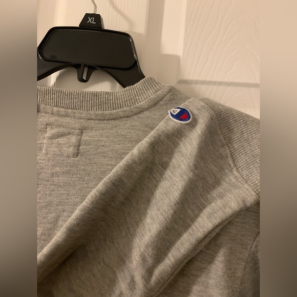 Shirts👕 - Picture 3 of 4